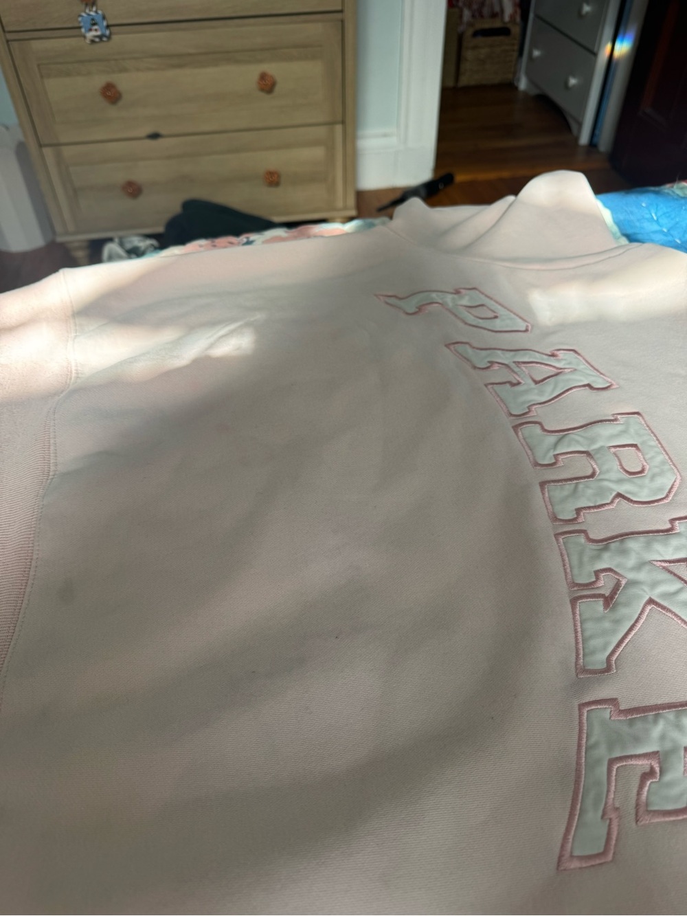 Parke 2025 Valentine’s Day Ballet Pink and White mockneck L/XL - Picture 3 of 8